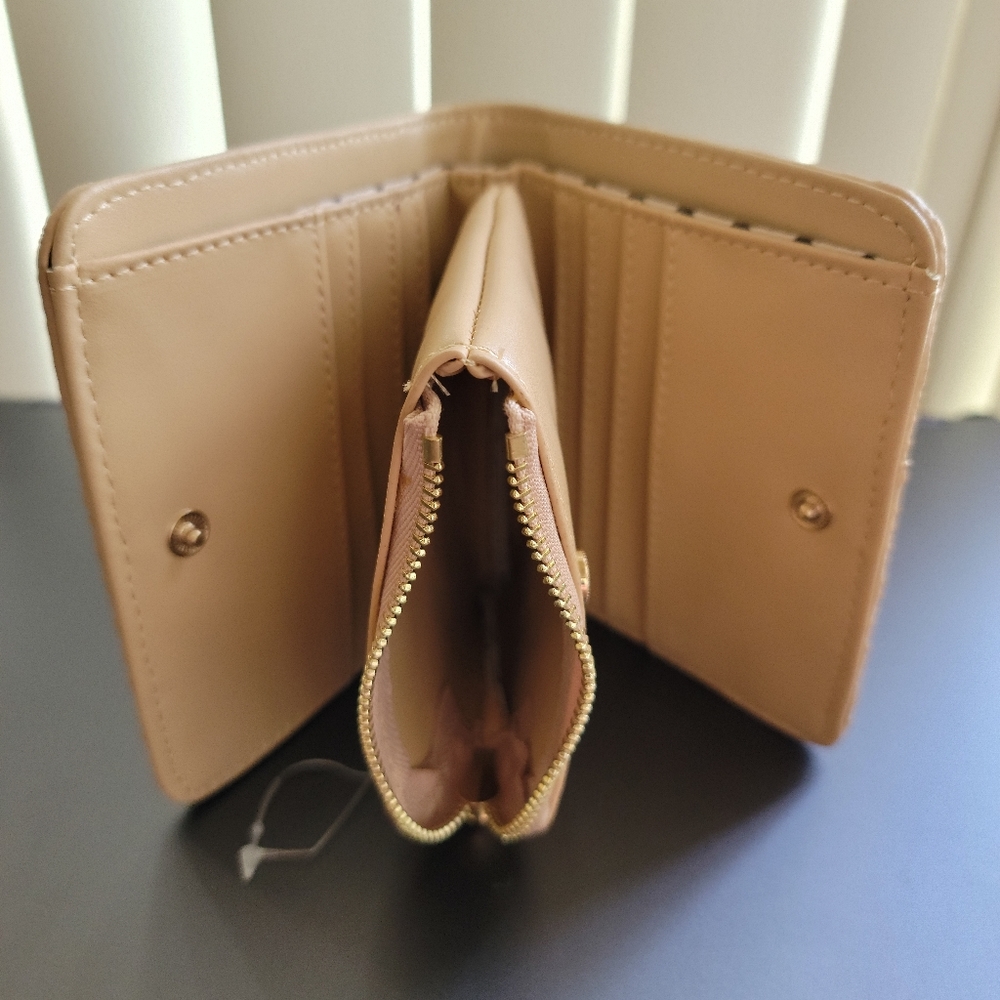Wallet - Picture 2 of 3
